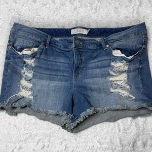 TORRID Medium Wash Denim Destroyed Cutoff Jean Shorts Women's Plus Size 24